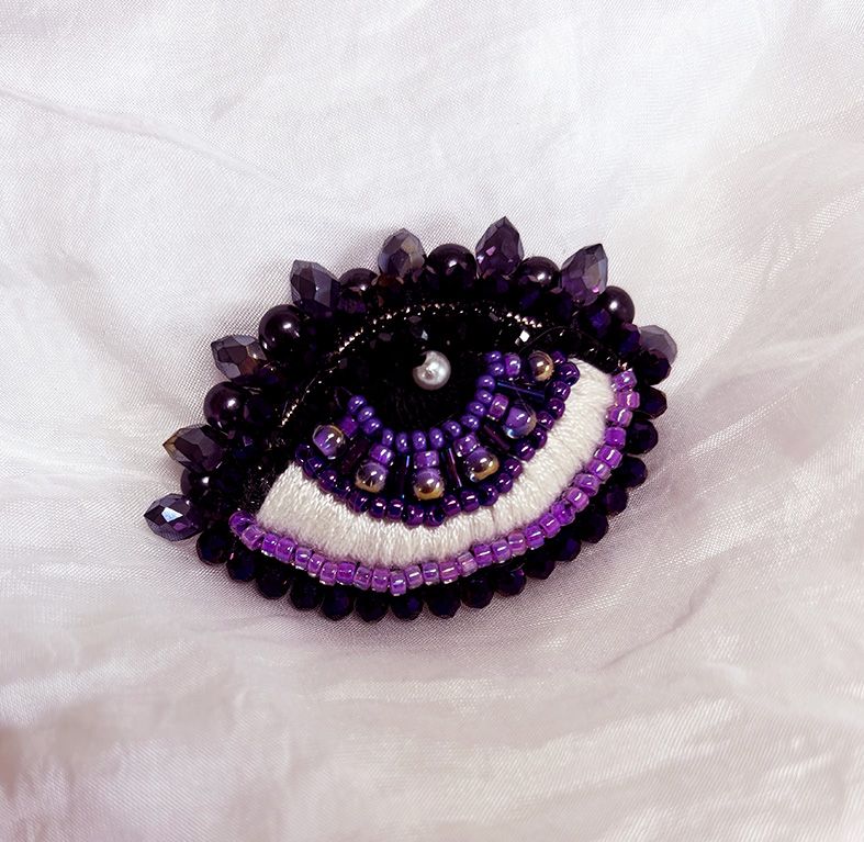 Violet Eye brooch