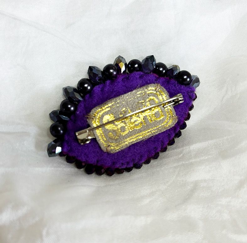 Violet Eye brooch
