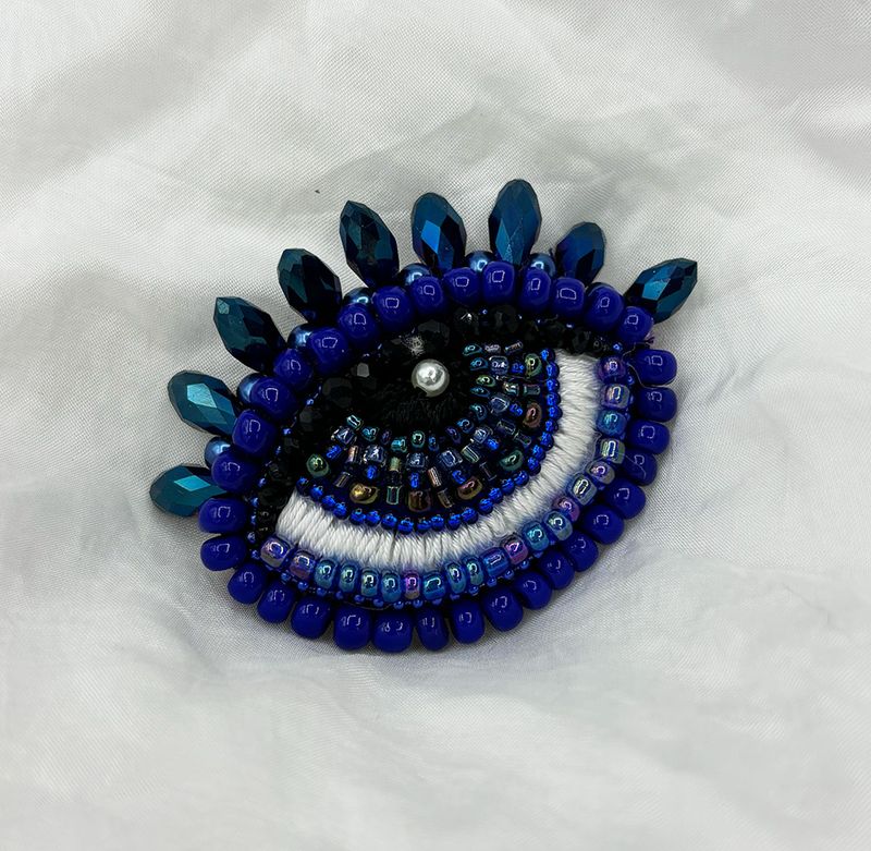 Ultramarine Eye brooch
