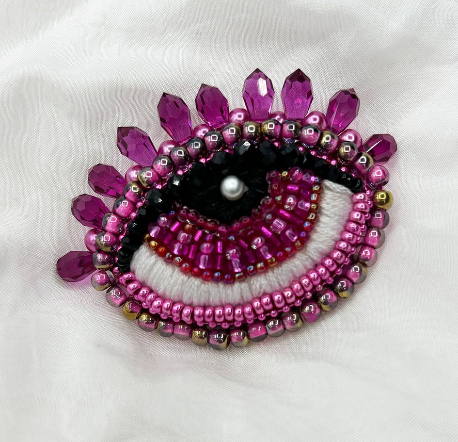 Hot pink Eye brooch