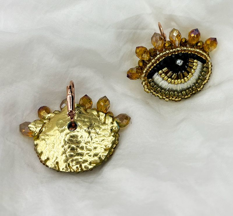 Sandy brown Eye earrings