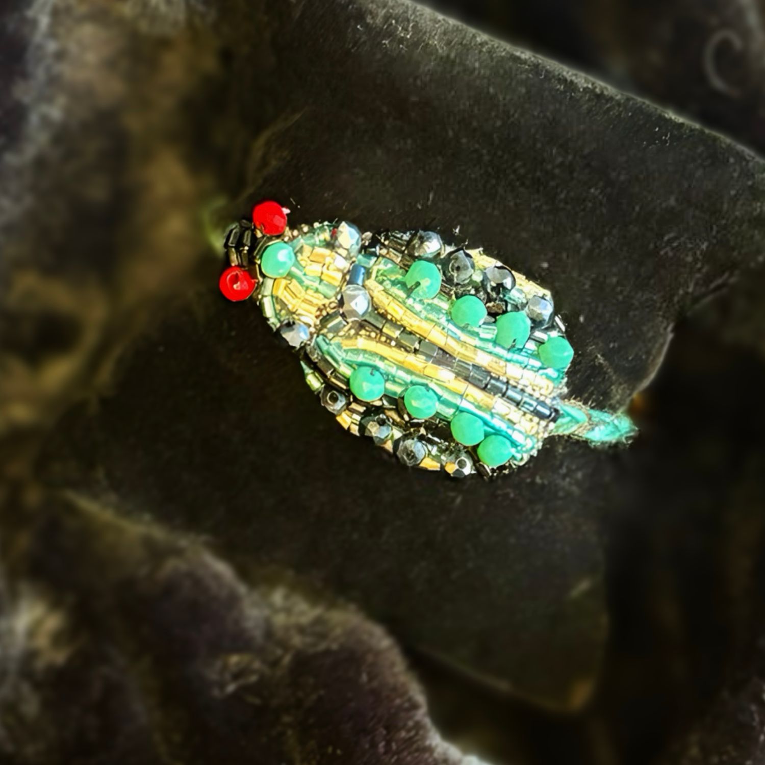 Acqua, silver and black