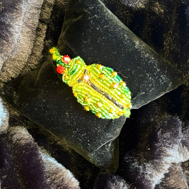 Gold, vibrant green and emerald green