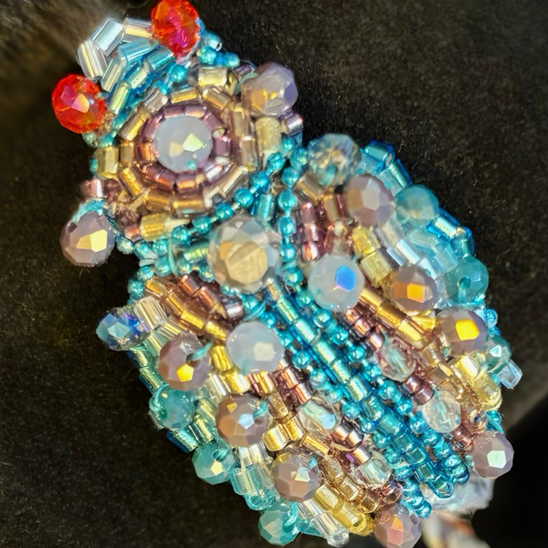 Turquoise, gold and pearly wihte