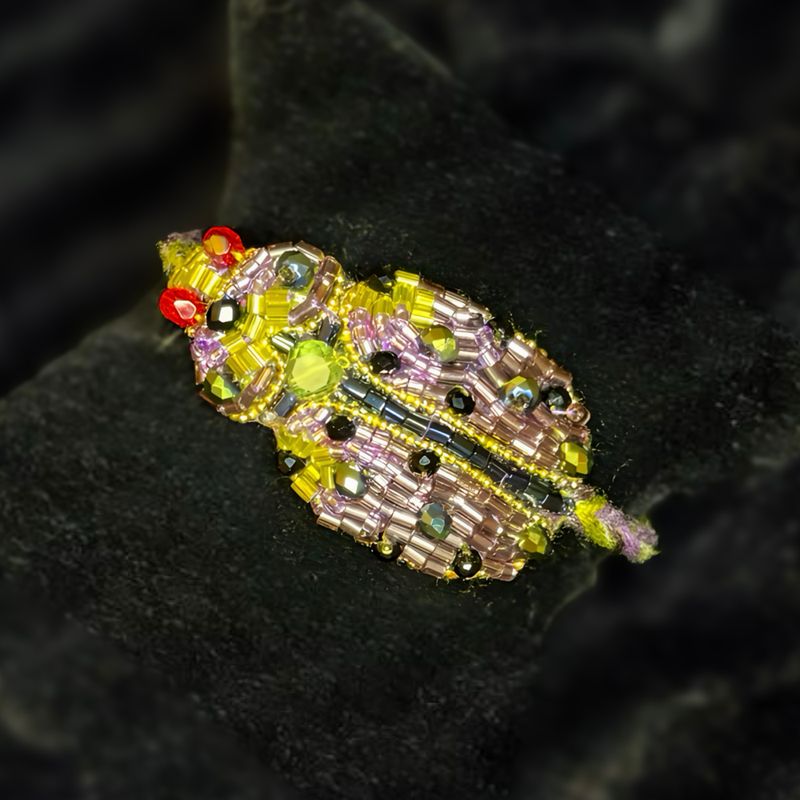 Kaki green, gold and mauve