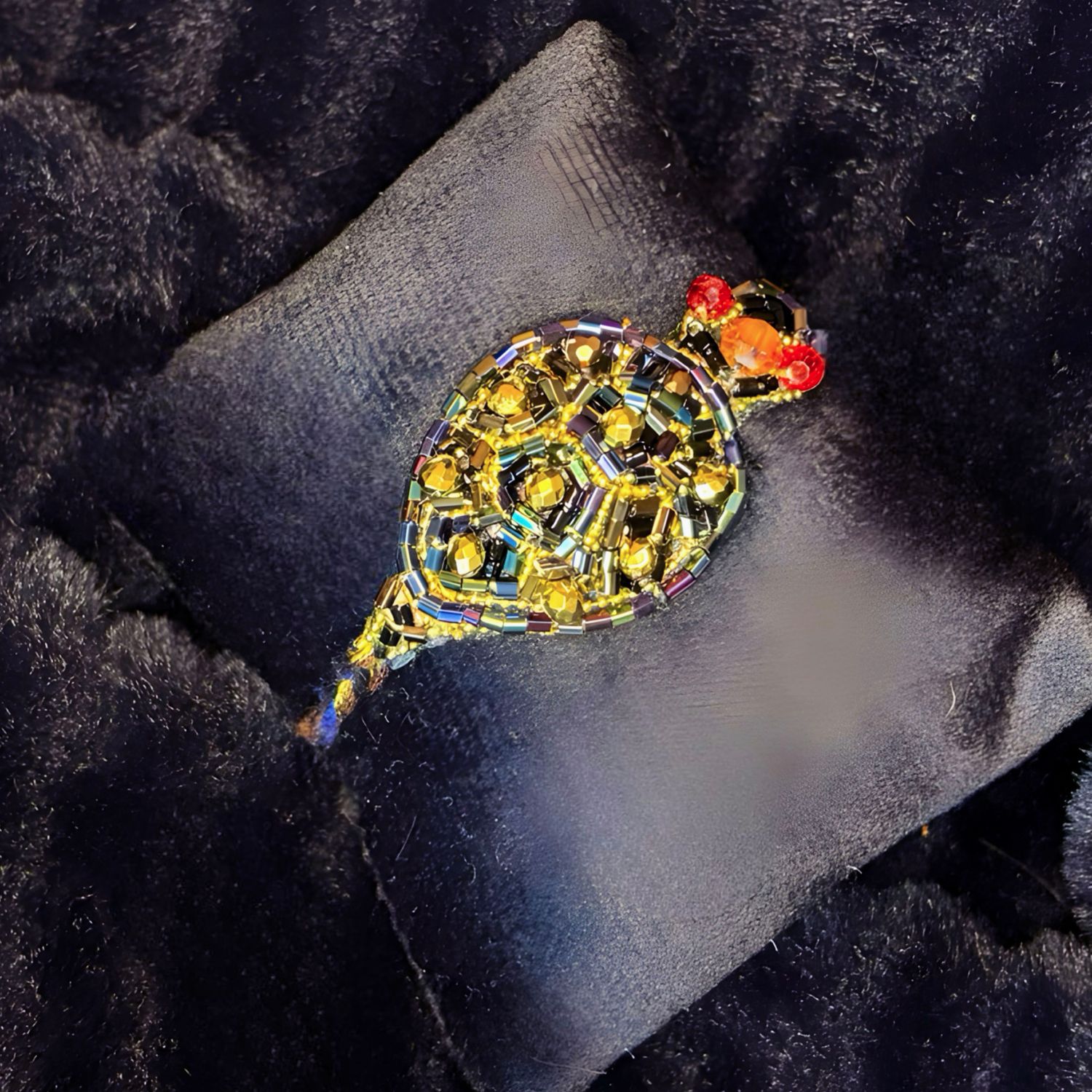 Gold, smoky black/blue