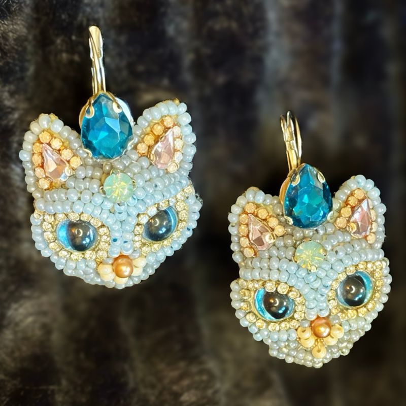 Soft grey and blue Cat