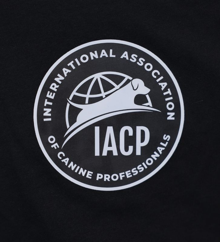 IACP Logo Decal – White (4" Circle)