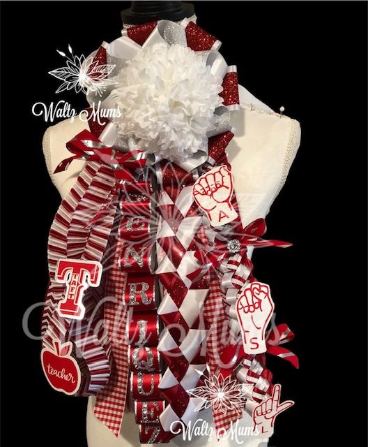 Petite Homecoming Mum