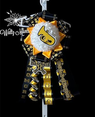 Classic Homecoming Garter