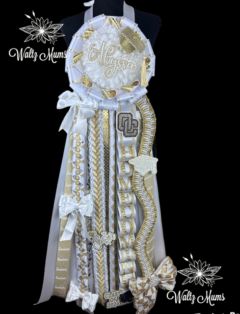 Deluxe Homecoming Mum