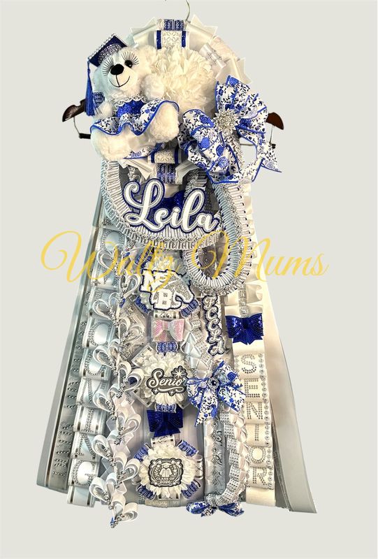 Deluxe Homecoming Mum