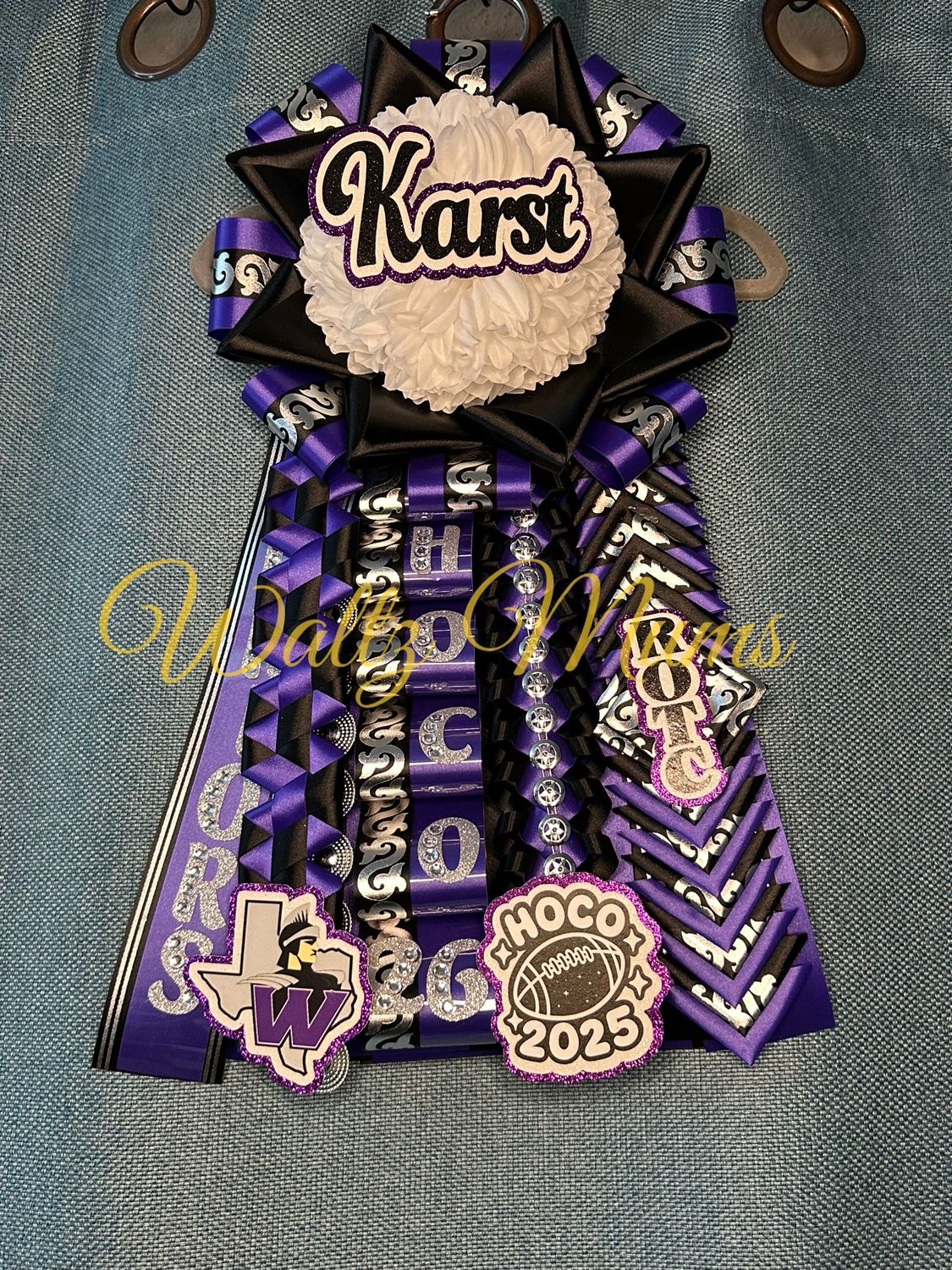 Classic Homecoming Garter