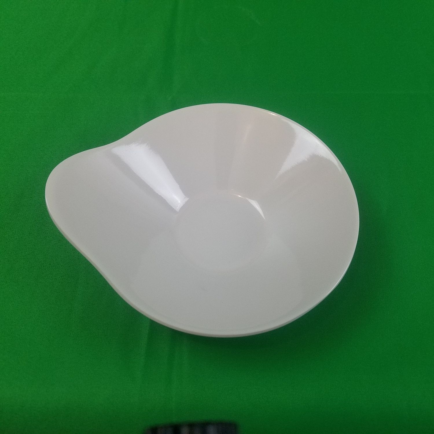 Melamine Handle Bowl Wht ($0.69/unit) (24units/order)