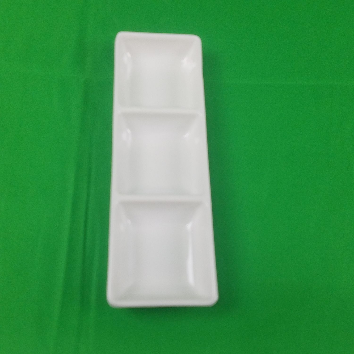 3 divided Melamine Plate ($0.69/unit) (24units/order)