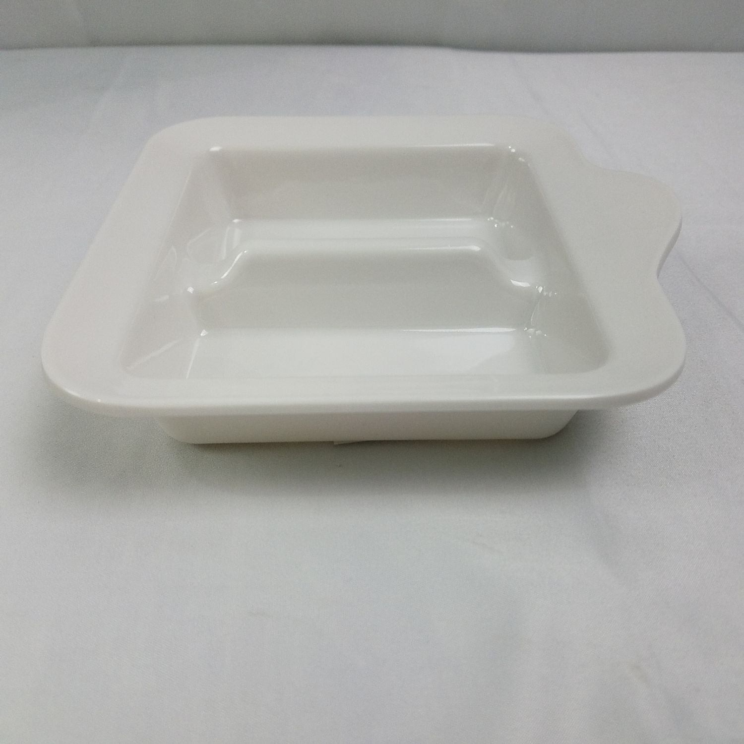 Meramine Divided Plate ($/unit) (24units/order)