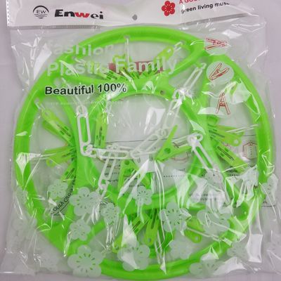 8pc Cloth Pin  ($1.35/unit) (60/30) (30 units orden)