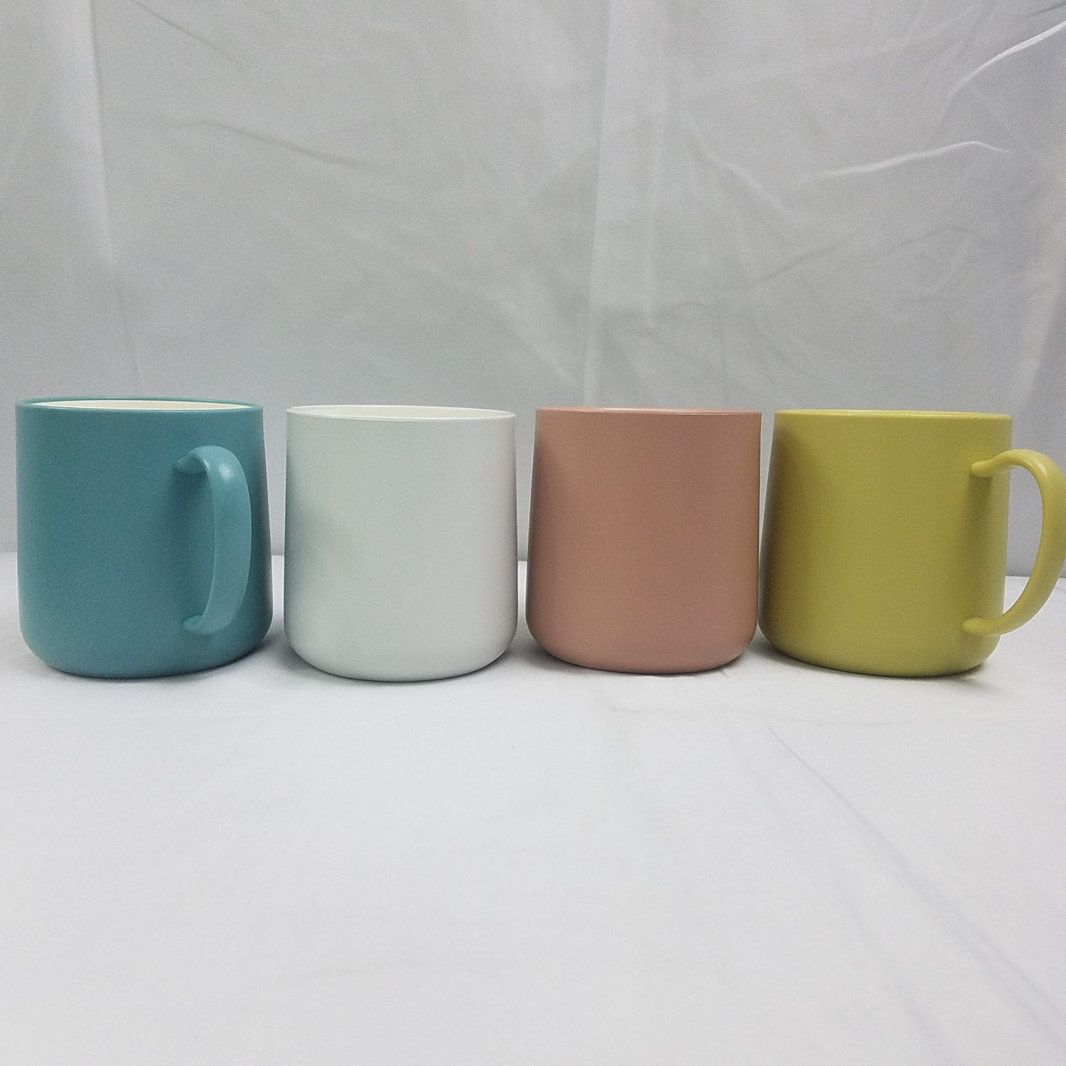 Heavy Melamine Cup with Handle 4Clrs  ($1.35/unit) (24unit/order)