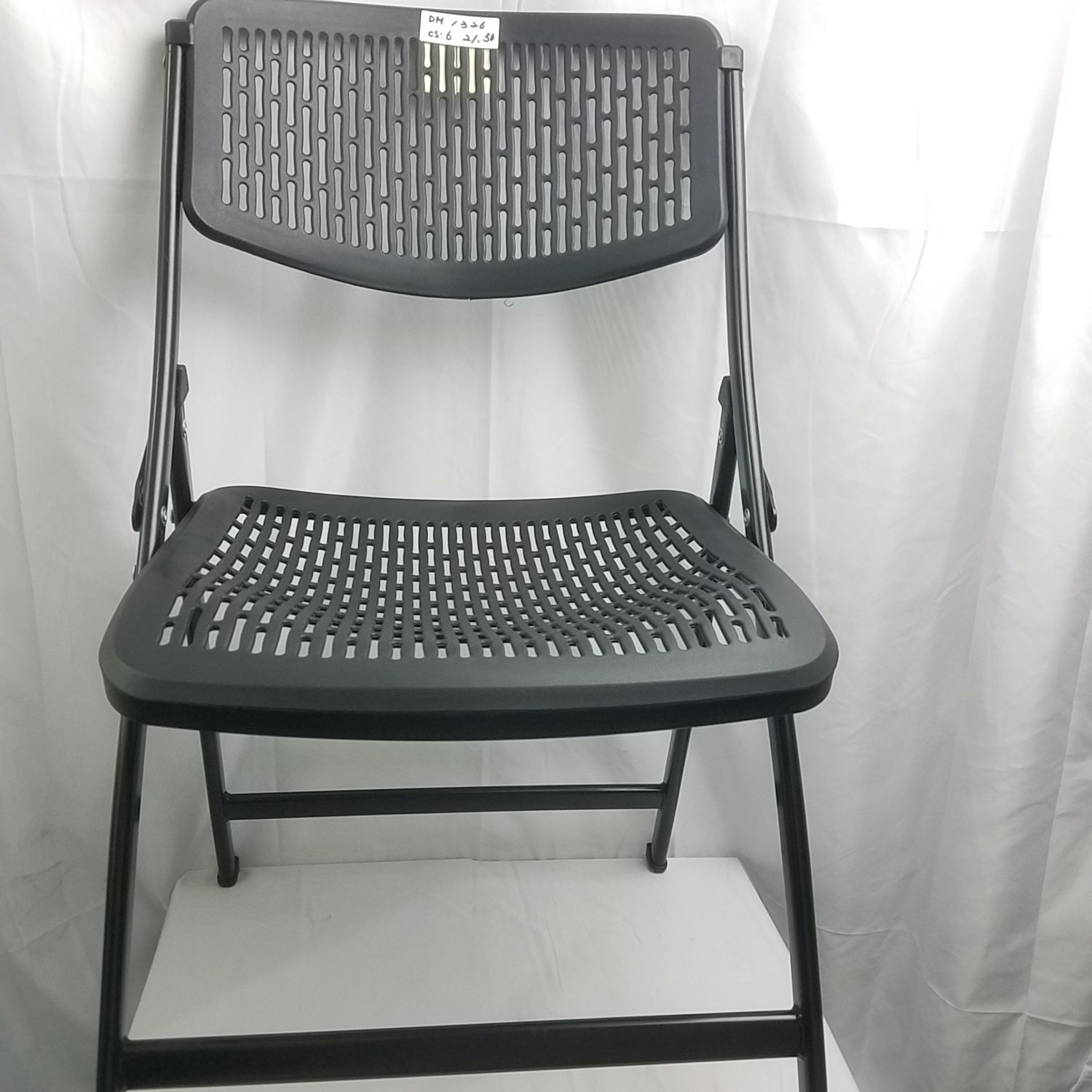 Heavy Folding Chair Black  ($21.50/unit)(4unit/0rder)
