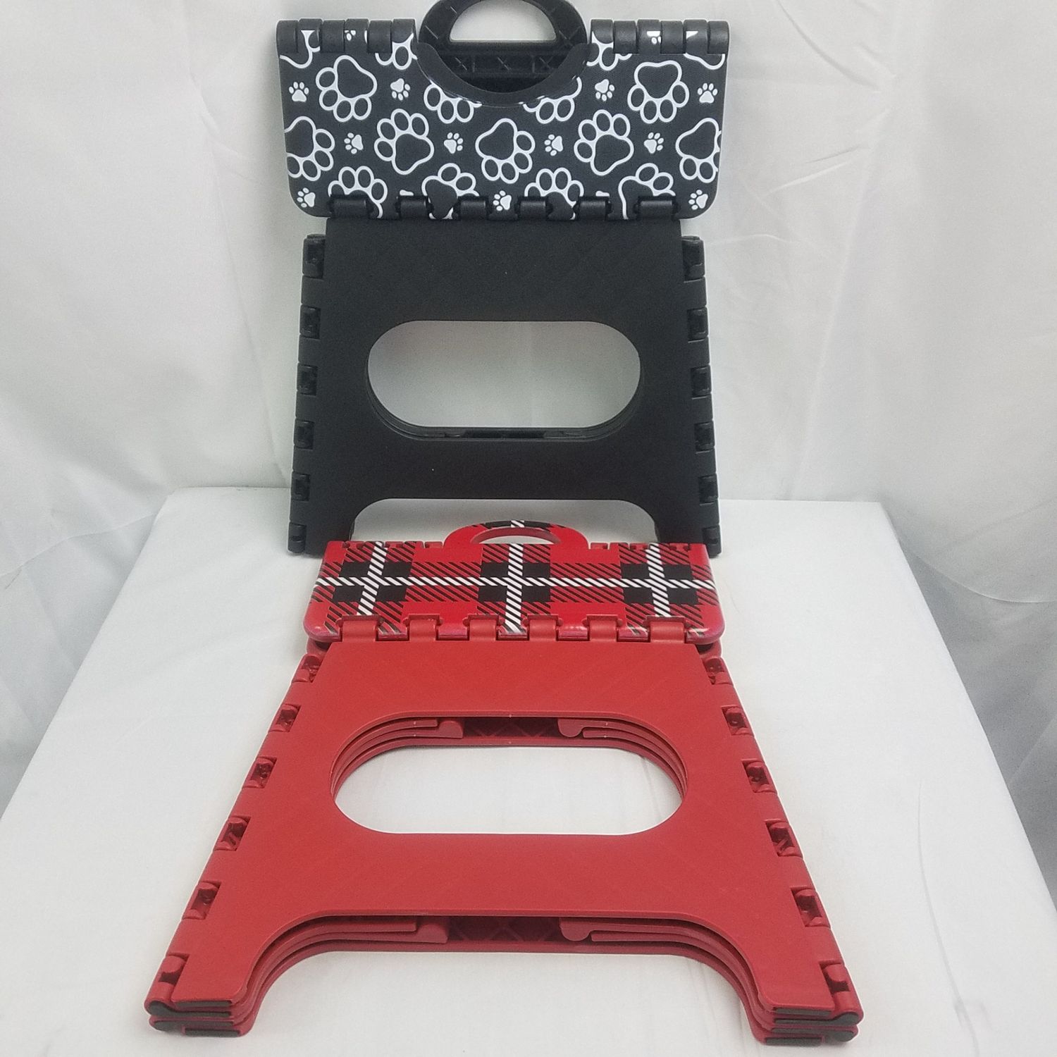 Pvc  Step  Stool  / Asst  Design (M)  ($4.85/unit) (12units/order)