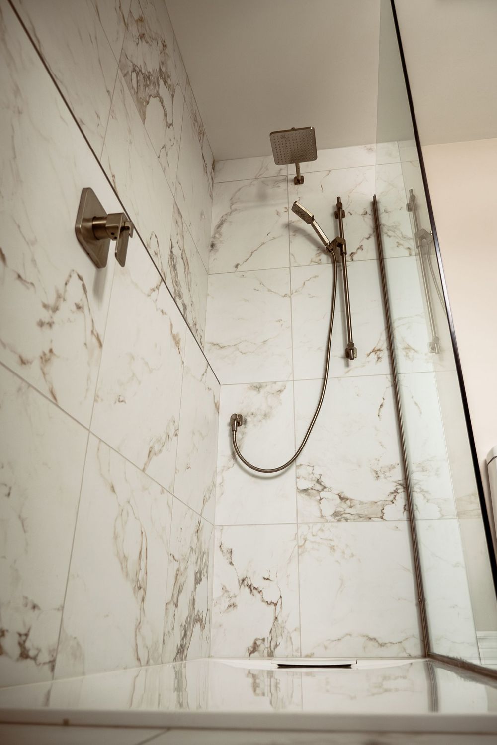 DOUCHE À L'ITALIENNE