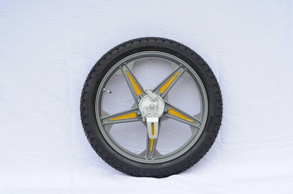 Right Rear Wheel complete Surrey (driver side)