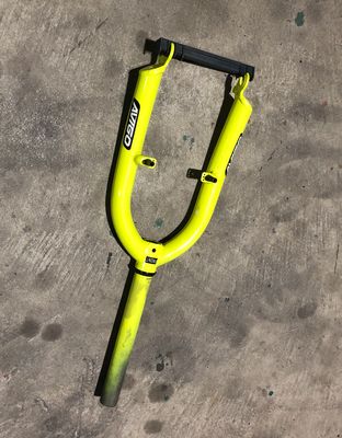 20" Avigo Bicycle Fork (Yellow)