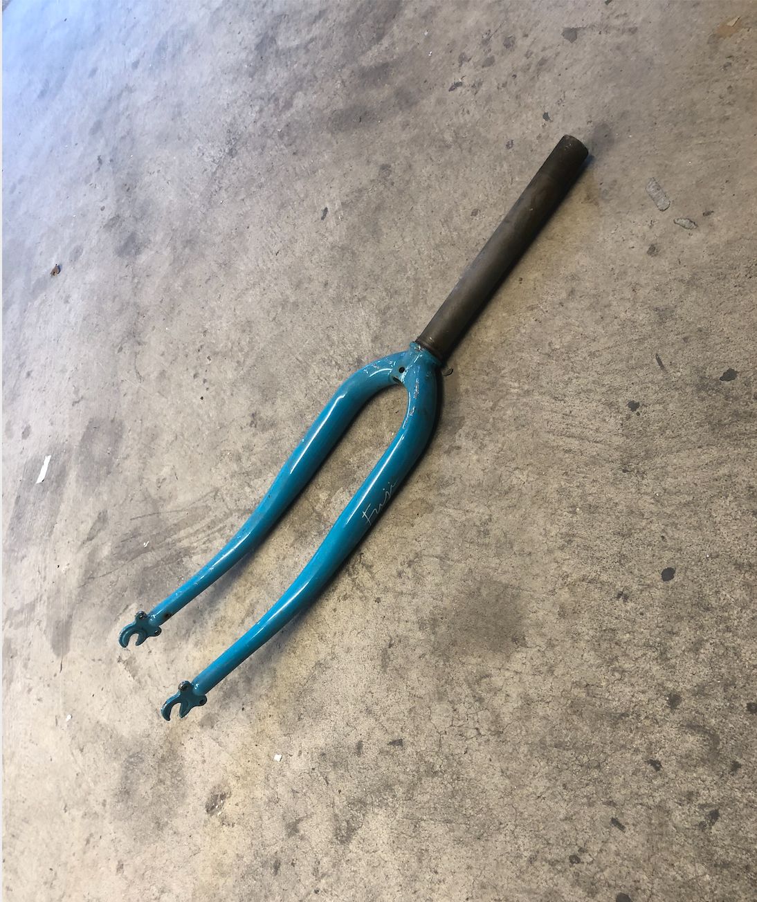 Fuji 26&quot; Bicycle Fork 1 1/8&quot; x 9&quot; Threaded (Light Blue)