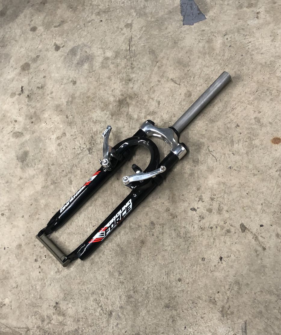Ground Force 24&quot; Suspension Bicycle Fork 1 1/8&quot; x 8 5/8&quot; Threadless (Black)