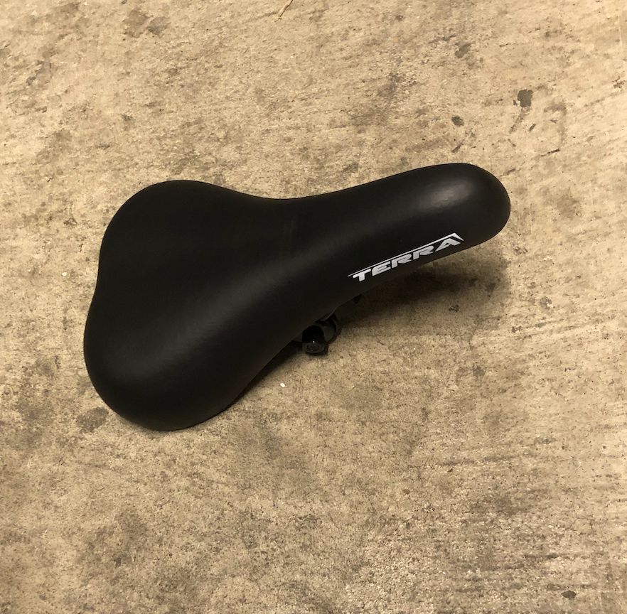 Terra Bicycle Seat (Black)