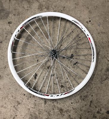 Giordano 700  / Front Bicycle Wheel  (White)