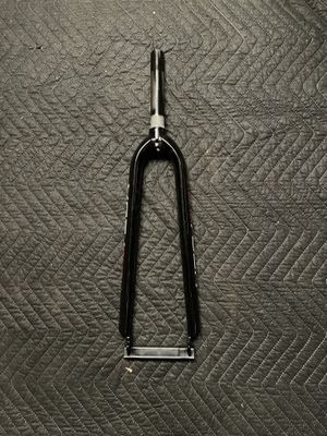 Road Tech  1” x 6” Threaded 27&quot; Bicycle Fork (Black &amp; Red)