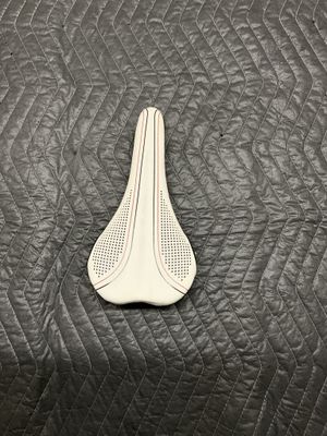 Vitesse Hybrid Bicycle Seat (White)