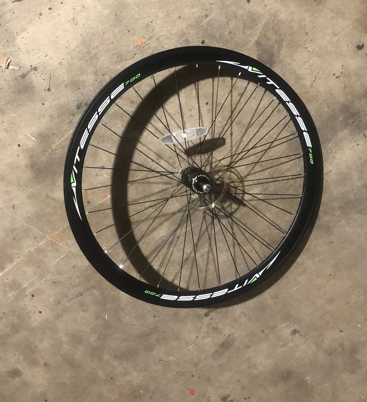 Vitesse 700c Rear Bicycle Wheel / Freewheel (Black/Green)