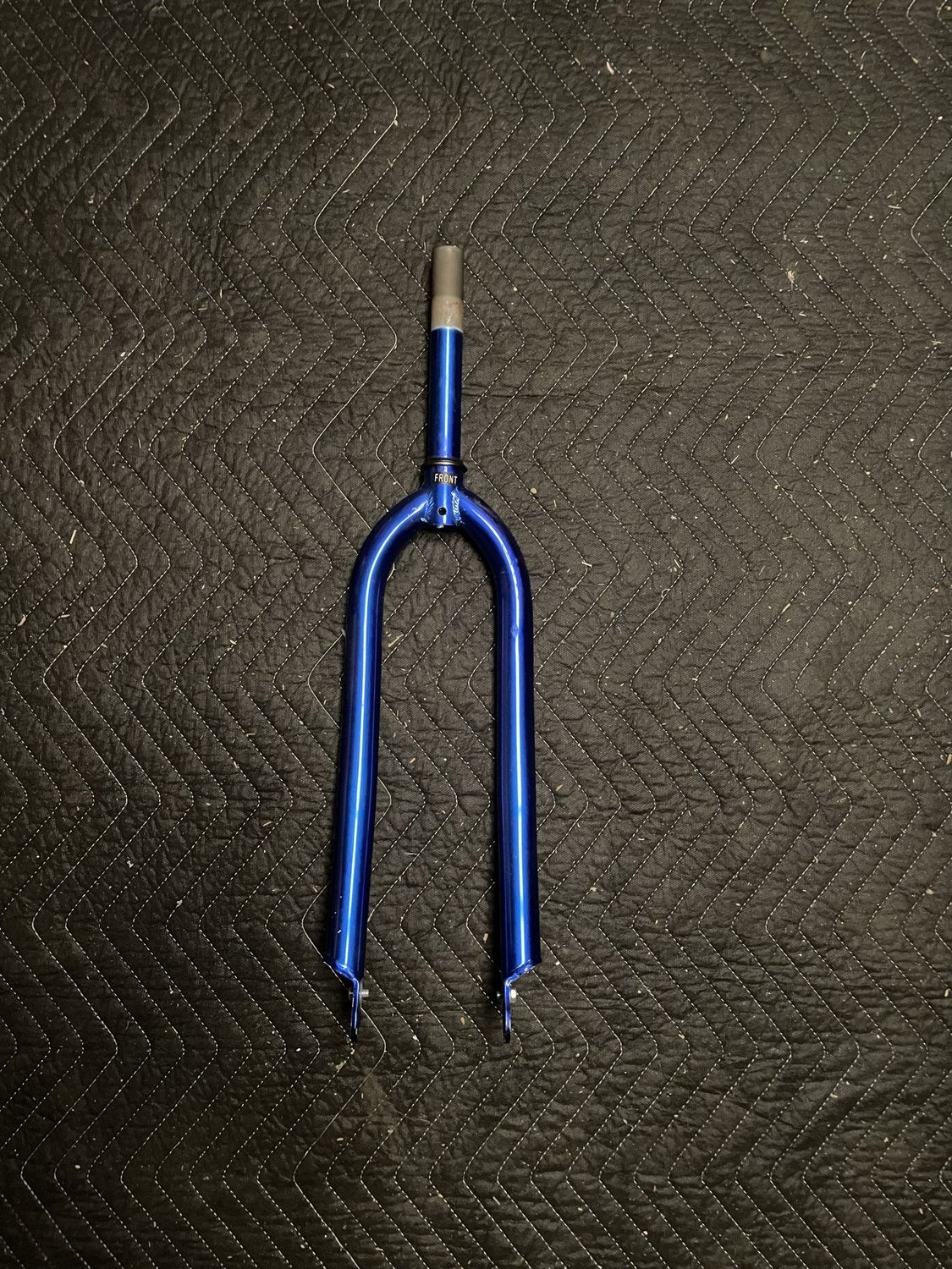 1” x 6 1/2” Threaded 26” Bicycle Fork (Dark Metallic Blue)