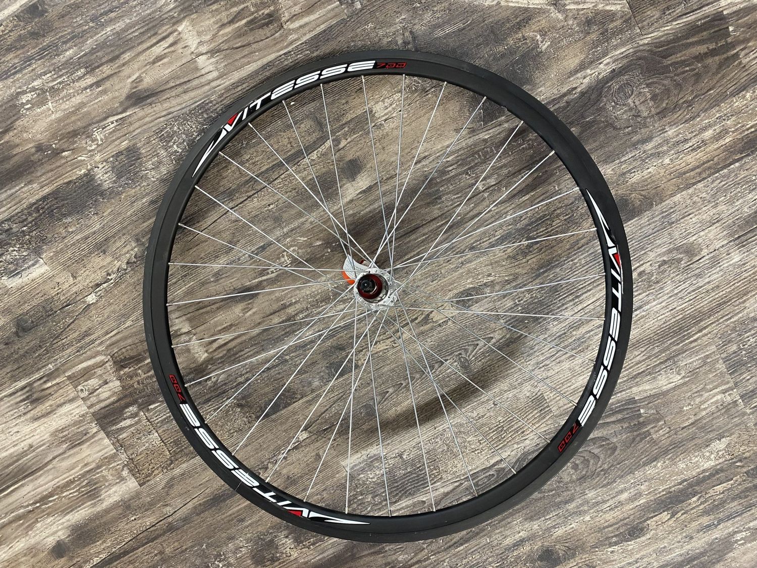 Vitesse 700c Rear Bicycle Wheel/ Aluminum/ Cassette/ Black &amp; Red