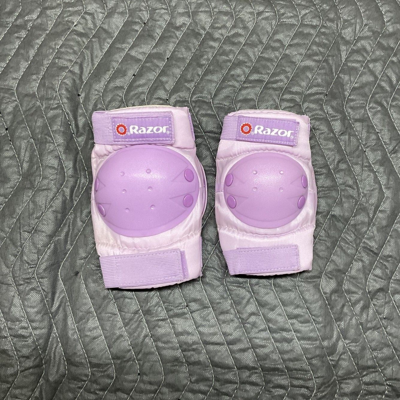Razor Multi-Sport Elbow/Knee Pads (Ages 5+) Light Purple