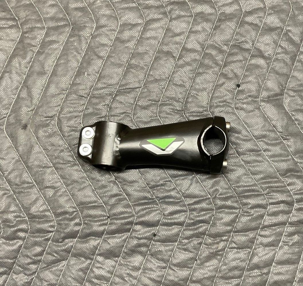 Vitesse Threadless Stem (Black w/ Green) Long