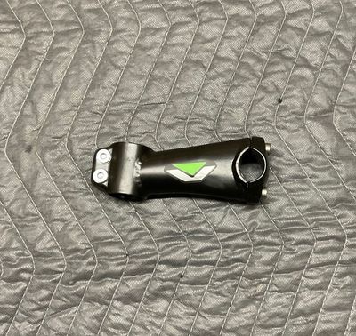 Vitesse Threadless Stem (Black w/ Green) Long