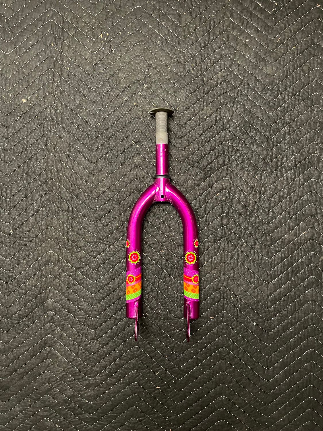 1” x  5 1/8” Rigid 18&quot; Bicycle Fork (Purple w/ Flowers)
