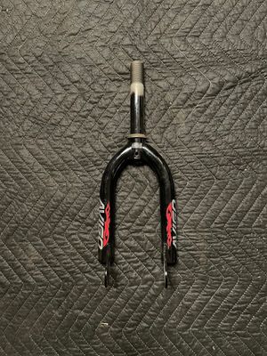 Kent 12” Avigo Blaze Bicycle Fork 1&quot; x 5 1/4” Threaded Steer Tube (Black &amp; Red)