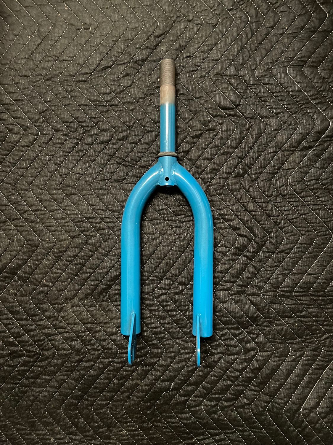 Ozone 500 1” x 5 3/4&quot; Threaded 20&quot; Bicycle Fork (Light Blue)