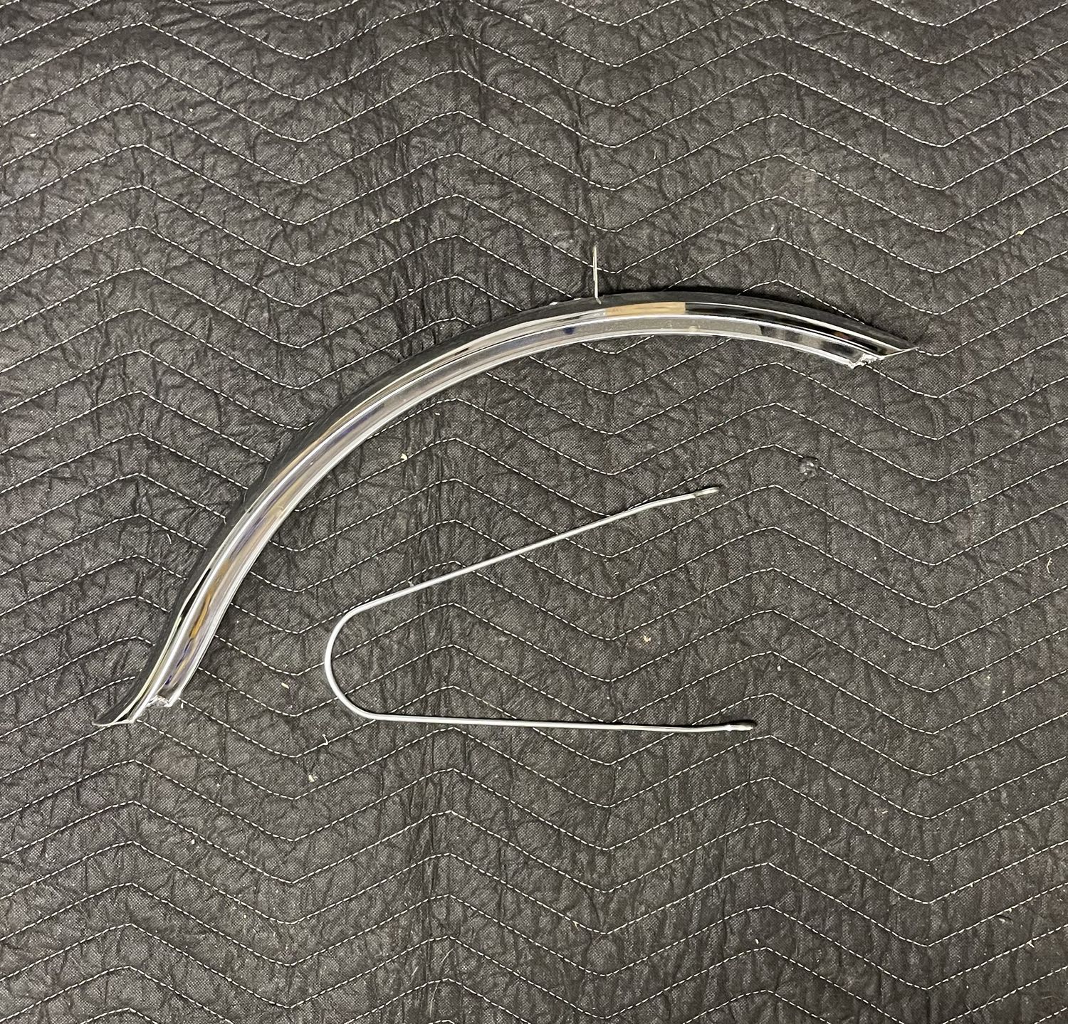 ​Front Fender w/ Bracket for 26&quot; Cruiser Bicycle (Silver / Steel)​