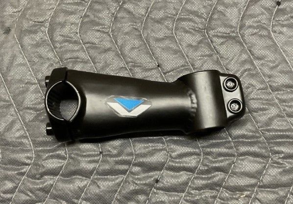 Vitesse Threadless Stem (Black w/ Blue) Long