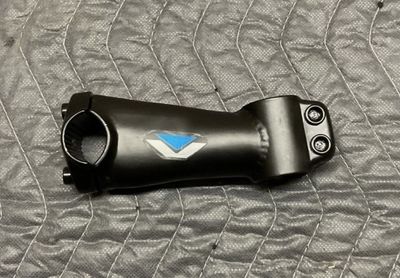Vitesse Threadless Stem (Black w/ Blue) Long