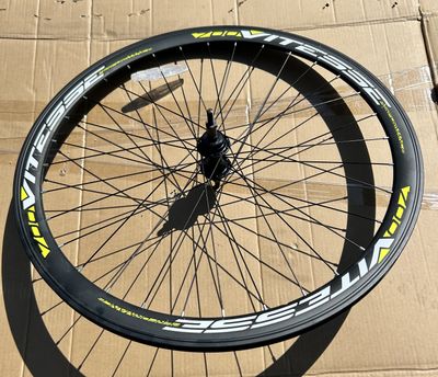 Bulk Vitesse 700C Rear Bicycle Wheel / Freewheel / Bolt-on (Black &amp; Yellow)