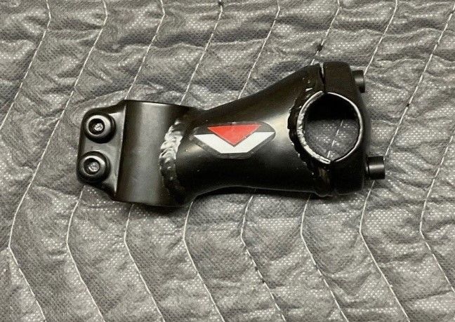 Vitesse Threadless Bicycle Stem (Black w/ Red) Short