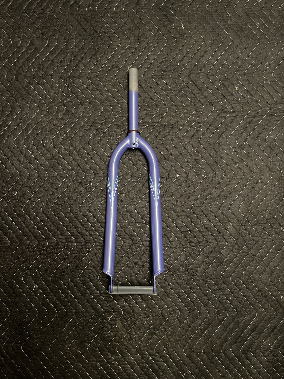1” x 6 3/4” Threaded 26” Bicycle Fork (Periwinkle &amp; Plaid)