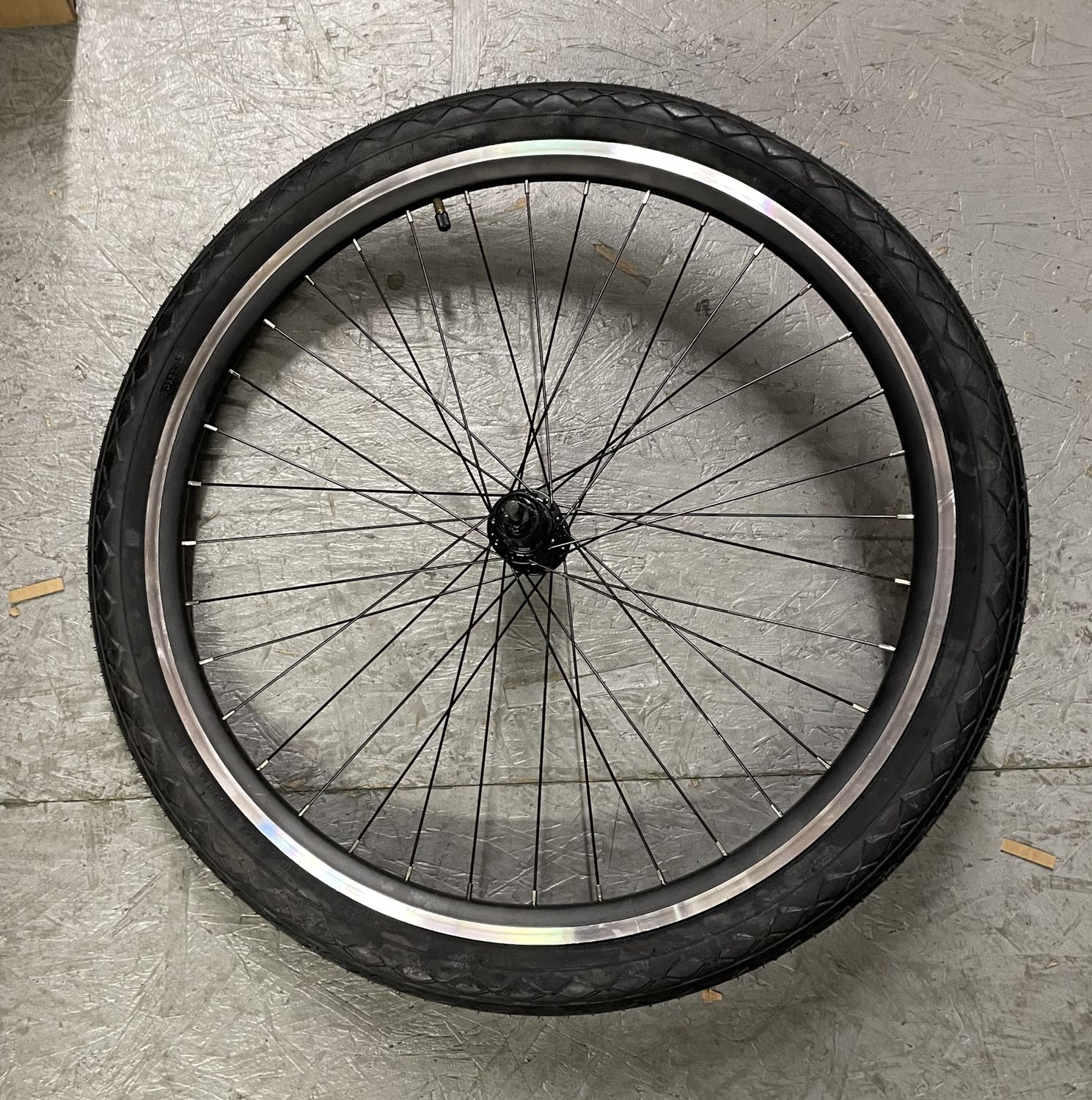 26 x 2.40 Complete Rear Cruiser Bicycle Wheel