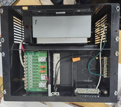 WFCO 55 Amp   WF-8955pec  Distribution Center Converter